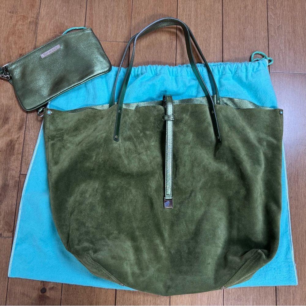 New, never used Tiffany large reversible tote in green